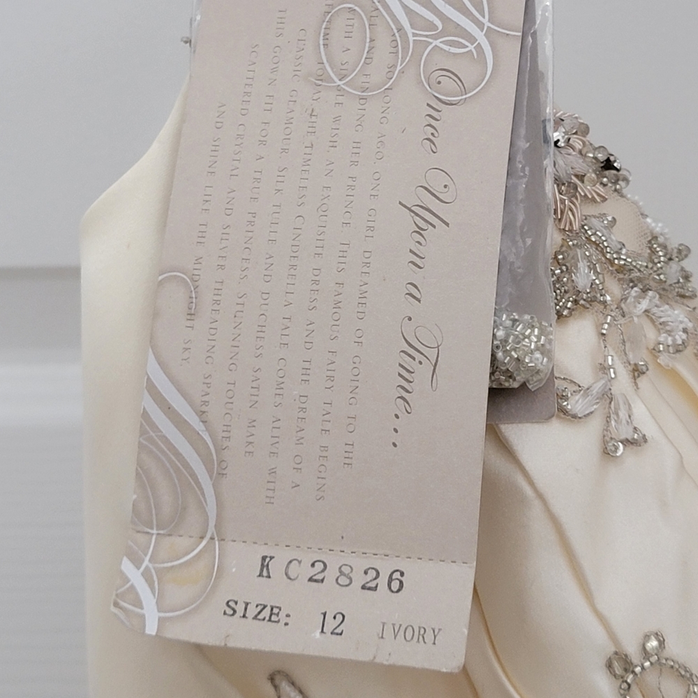 Kirstie kelly wedding dress size 12